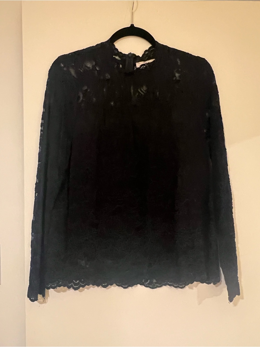 Women's Black Lace Long-Sleeve Blouse